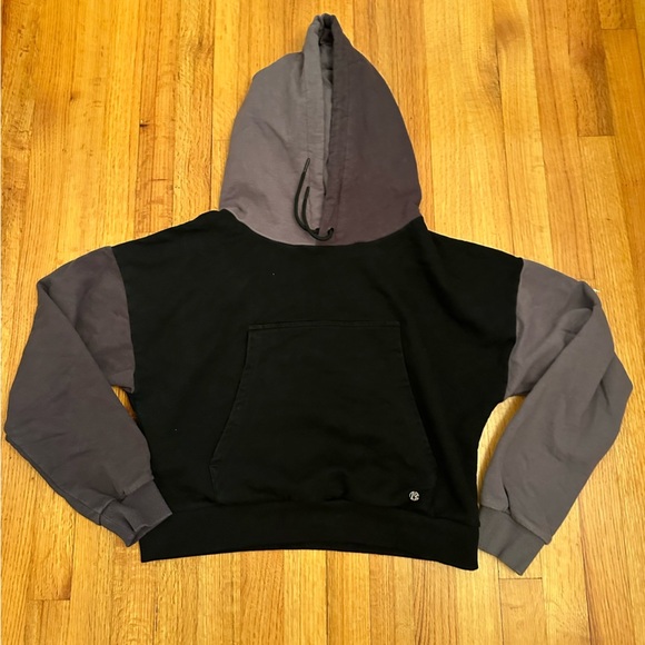 Buff Bunny crop Sweatshirt Size M (j10 - Picture 1 of 10